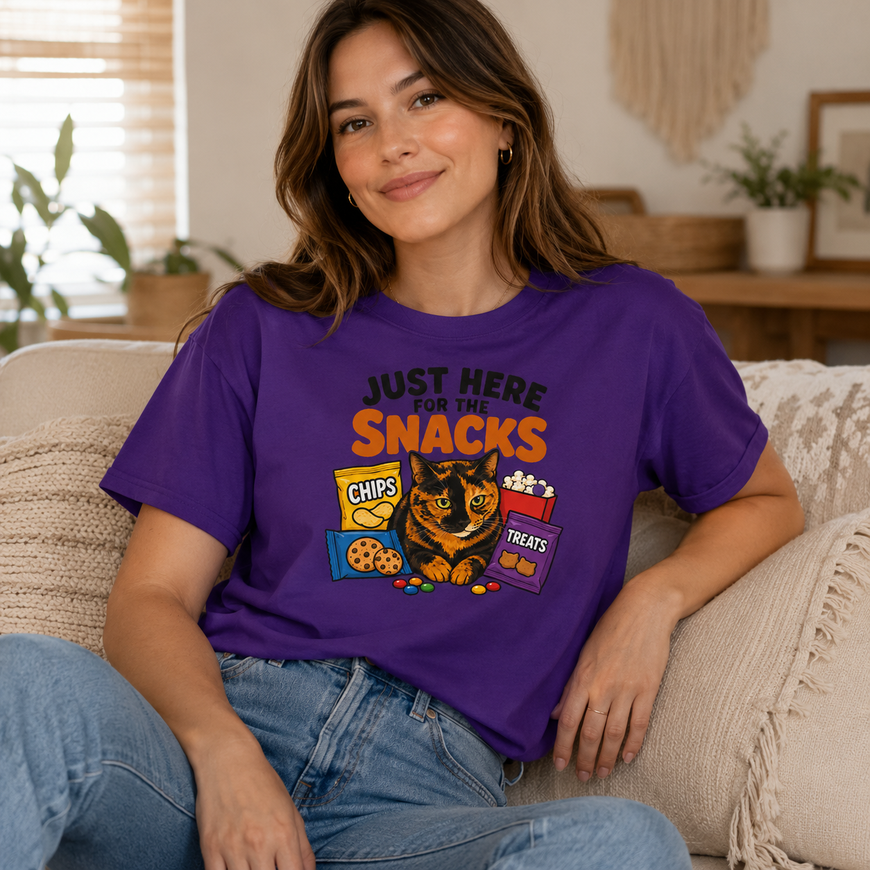 Just Here for the Snacks Funny Cat T-Shirt